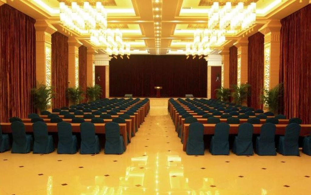 Yunheng Hotel Neijiang Екстериор снимка