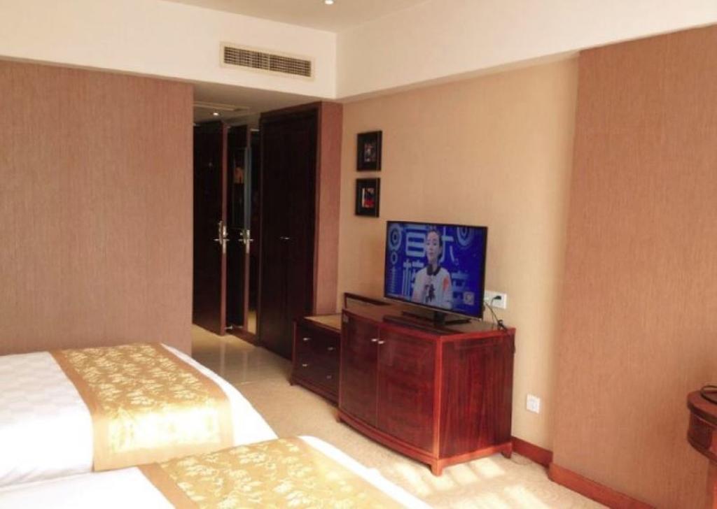 Yunheng Hotel Neijiang Екстериор снимка